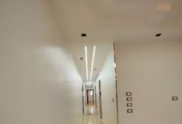 Apartments For sale - 3 rooms - floor 4