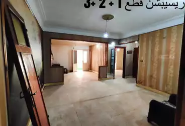 Apartments For sale - 4 rooms - floor 4