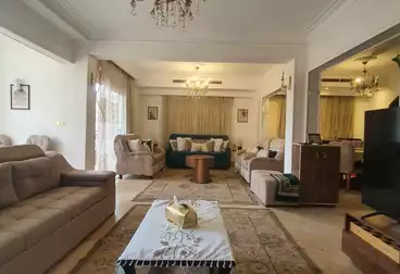 Furnished Apartment For sale - 3 rooms - floor 6