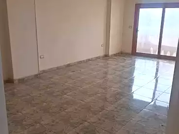 شقق للبيع - 3 غرف - بالدور 0