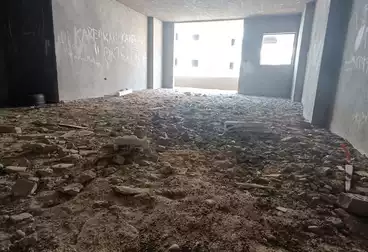 Apartments For sale - 3 rooms - floor 1