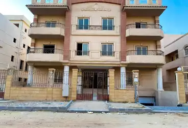 Apartments For sale - 3 rooms - floor 1