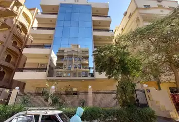 عقارات للإيجار - 30 غرف