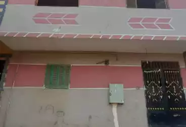 منزل / بيت للبيع - 8 غرف