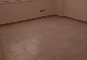 Apartments For rent - 3 rooms - floor 4