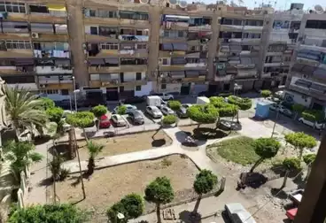 undefined undefined - 2 rooms - floor 5