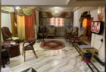 Apartments For sale - 5 rooms - floor 9