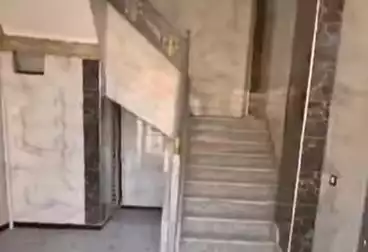 Building For sale - 3 rooms