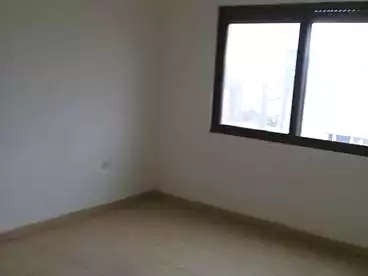 عقارات للبيع - 3 غرف - بالدور 4