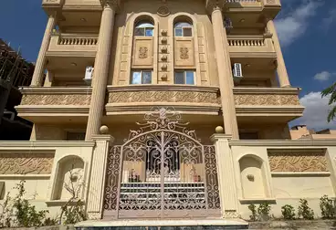 فلل للبيع - 9 غرف