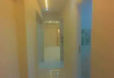 شقق للبيع - 3 غرف - بالدور 7