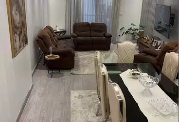 شقق للبيع - 3 غرف - بالدور 1