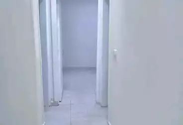 Apartments For sale - 2 rooms - floor 5