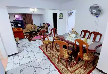 شقق مفروشة للبيع - 2 غرف - بالدور 4