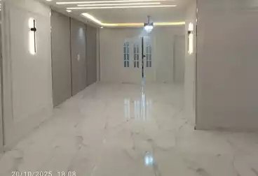 Apartments For sale - 3 rooms - floor 4