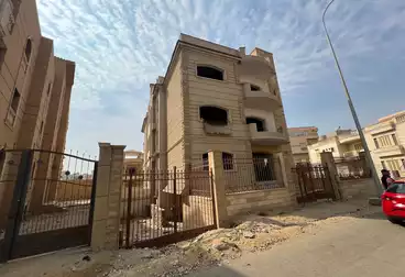 Villas For sale - 10 rooms