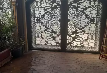 عقارات للبيع - 10 غرف