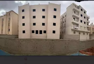 Apartments For sale - 4 rooms - floor 1