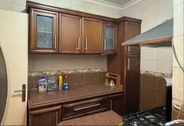 شقق مفروشة للبيع - 3 غرف - بالدور 7