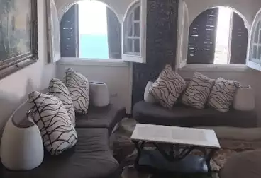 Furnished Apartment For sale - 4 rooms - floor 18