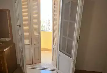 روف للإيجار - 3 غرف - بالدور 3