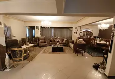 شقق للبيع - 3 غرف - بالدور 8