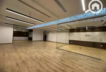 Administrative For rent - 5 rooms - floor 2