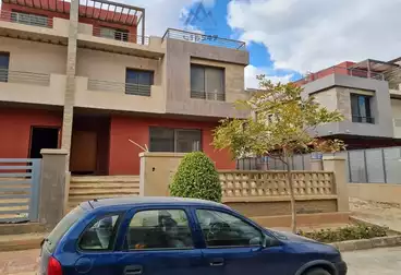 Town House For sale - 3 rooms