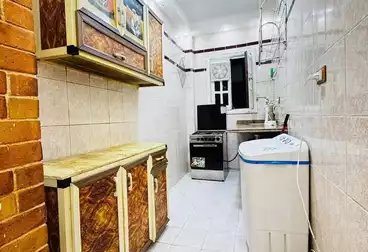 شقق مفروشة للبيع - 2 غرف - بالدور 5