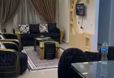 شقق مفروشة للبيع - 3 غرف - بالدور 9