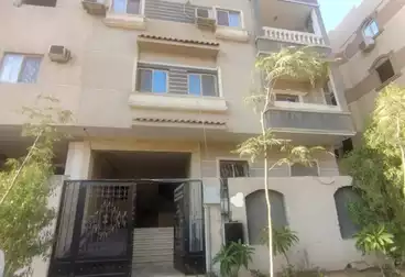 Apartments For sale - 3 rooms - floor 1