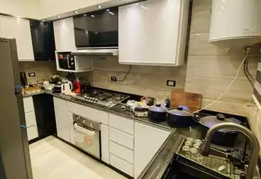 Furnished Apartment For rent - 3 rooms - floor 10
