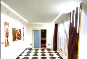 شقق للبيع - 3 غرف - بالدور 1