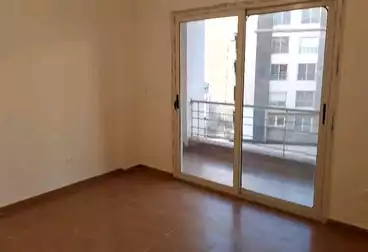 شقق للإيجار - 3 غرف - بالدور 1