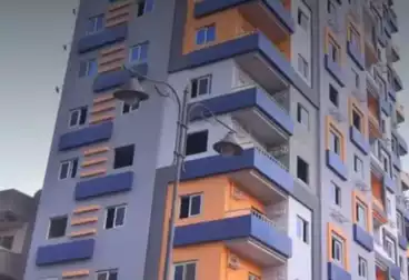 شقق للبيع - 3 غرف - بالدور 8