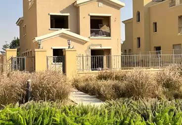 فلل للبيع - 5 غرف