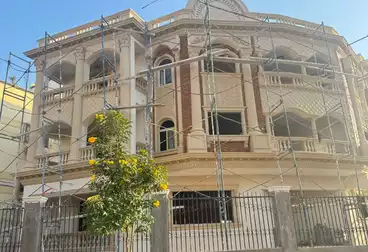 Apartments For sale - 4 rooms - floor 1