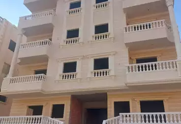 شقق للبيع - 3 غرف - بالدور 1