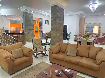 Apartments For sale - 4 rooms - floor 1