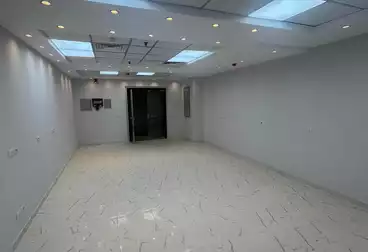 مكاتب للإيجار - 1 غرف - بالدور 2