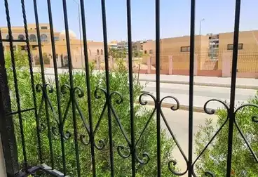 شقق للبيع - 2 غرف - بالدور 0