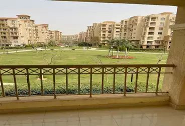 Apartments For sale - 4 rooms - floor 2