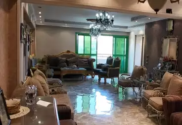 شقق للبيع - 5 غرف - بالدور 8