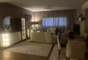 عقارات للبيع - 3 غرف - بالدور 5