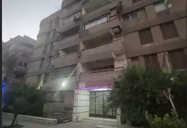 تجاري للإيجار - بالدور 0