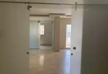 Apartments For sale - 4 rooms