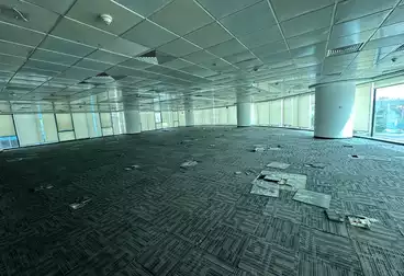 مقر إداري للإيجار - 6 غرف - بالدور 1