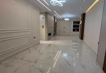Apartments For sale - 3 rooms - floor 1