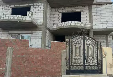 شقق للبيع - 3 غرف - بالدور 1