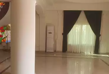 فلل للإيجار - 20 غرف